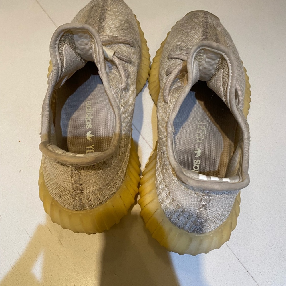 Real Yeezy white/yellow sneakers